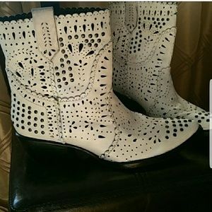 Short western style boots